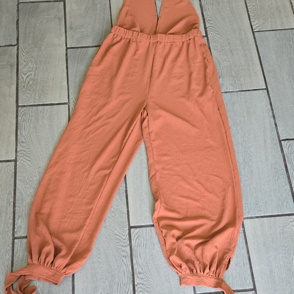SHEIN Orange Jumpsuit with Relaxed Silhouette - Picture 4 of 7